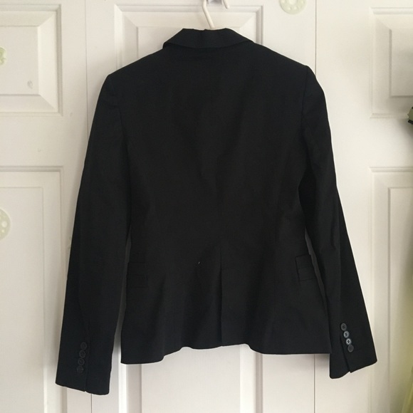 Zara Women’s Blazer - Picture 2 of 4